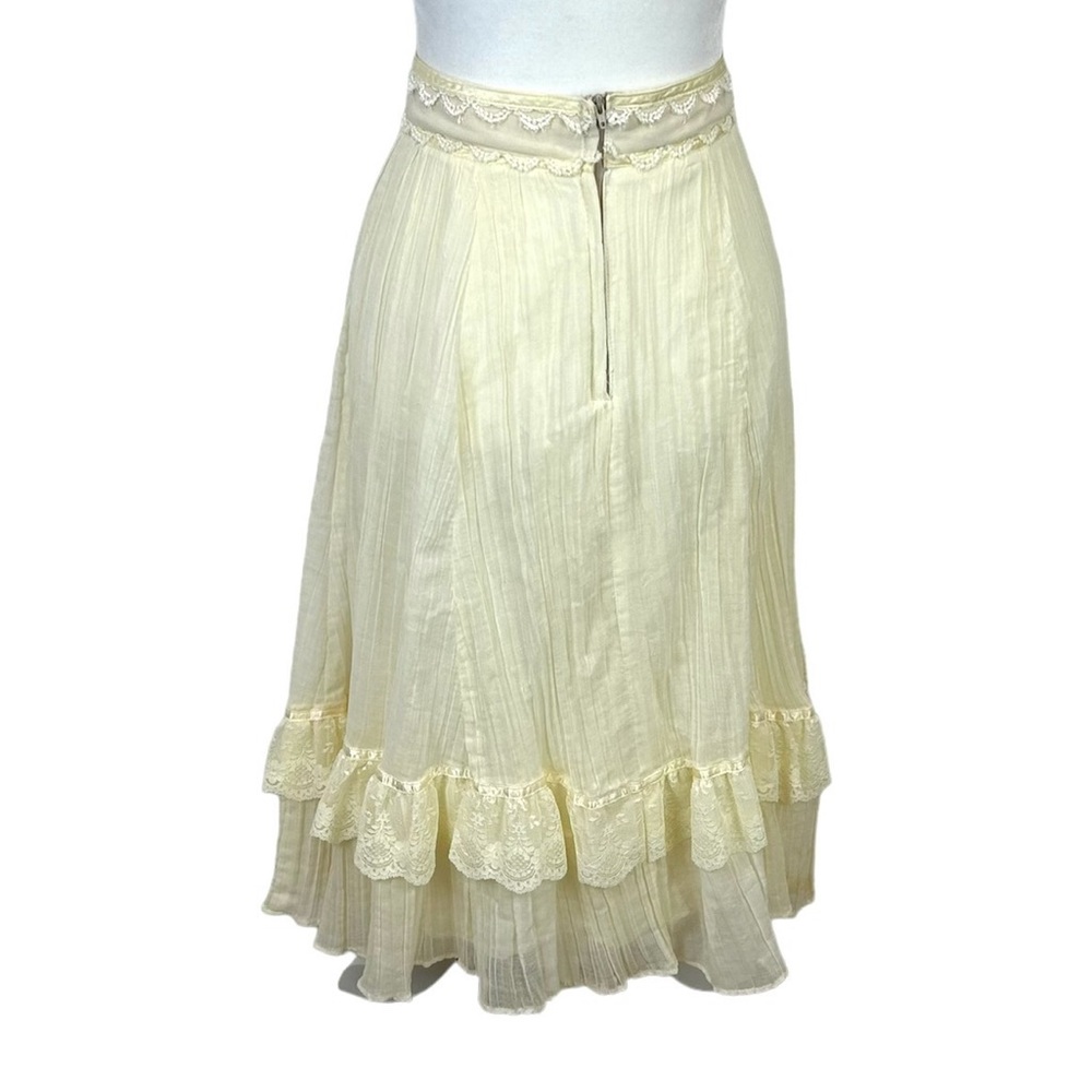 Gunne Sax Vintage Cream Tier Lace Ribbon Boho Skirt in size 9 (modern size 6) - Picture 7 of 11